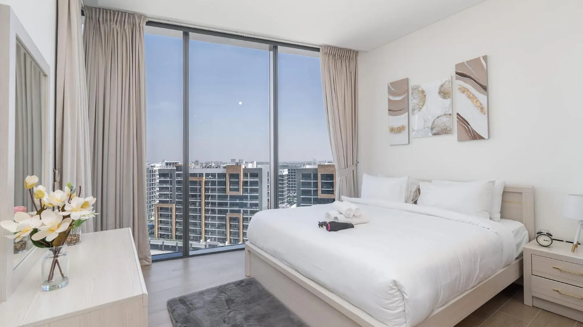 Refined Urban Living 1 Bebdroom At Sobha Waves Grande Dubai Apartment