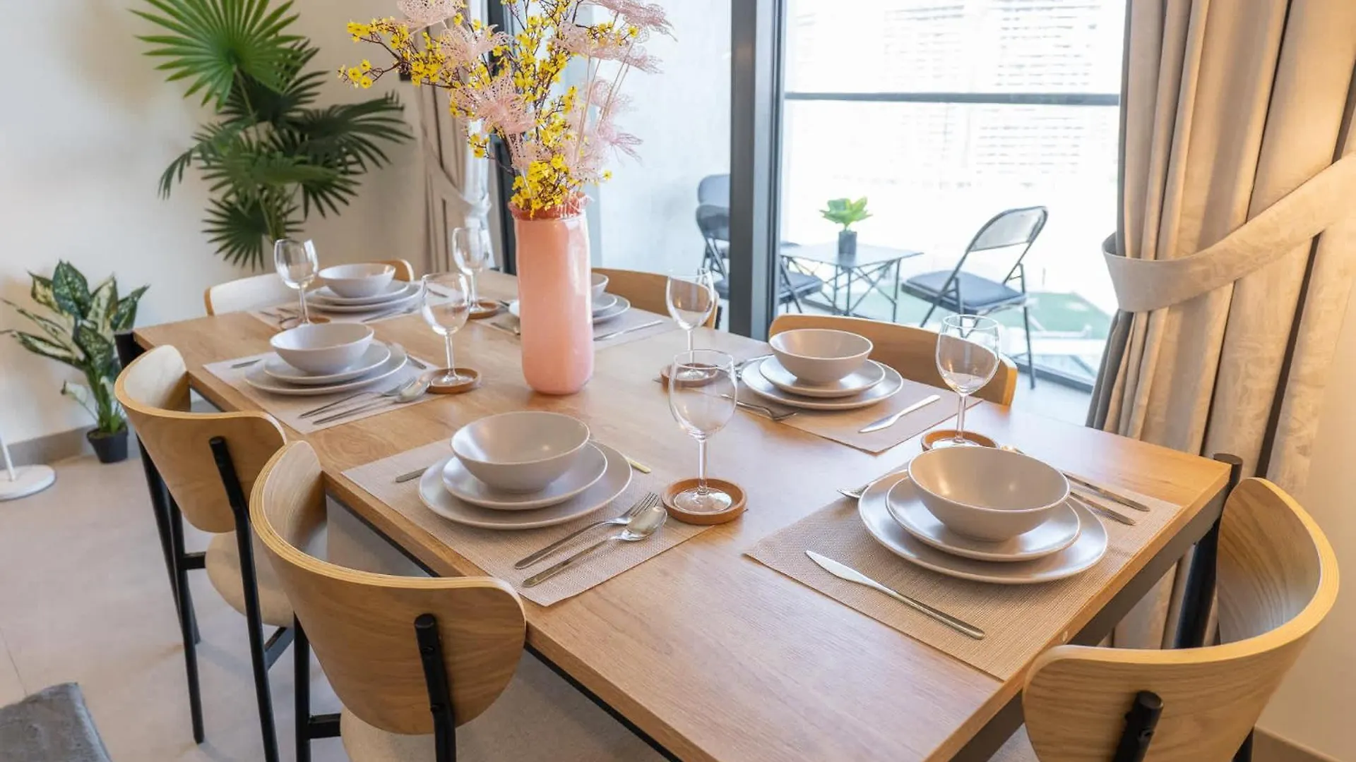 Apartment Refined Urban Living 1 Bebdroom At Sobha Waves Grande Dubai United Arab Emirates
