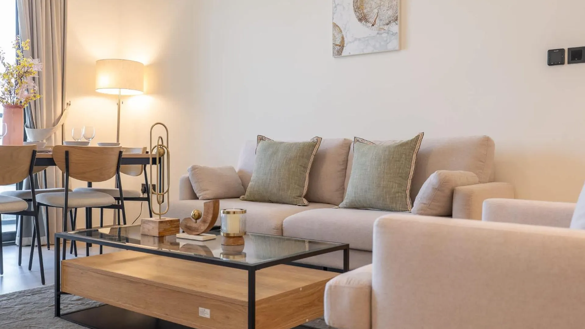 Refined Urban Living 1 Bebdroom At Sobha Waves Grande Dubai